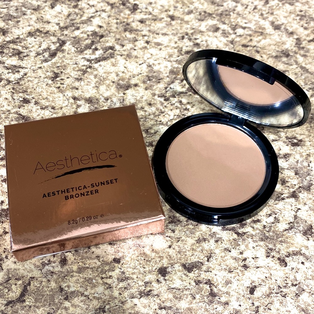 Aesthetica bronzer